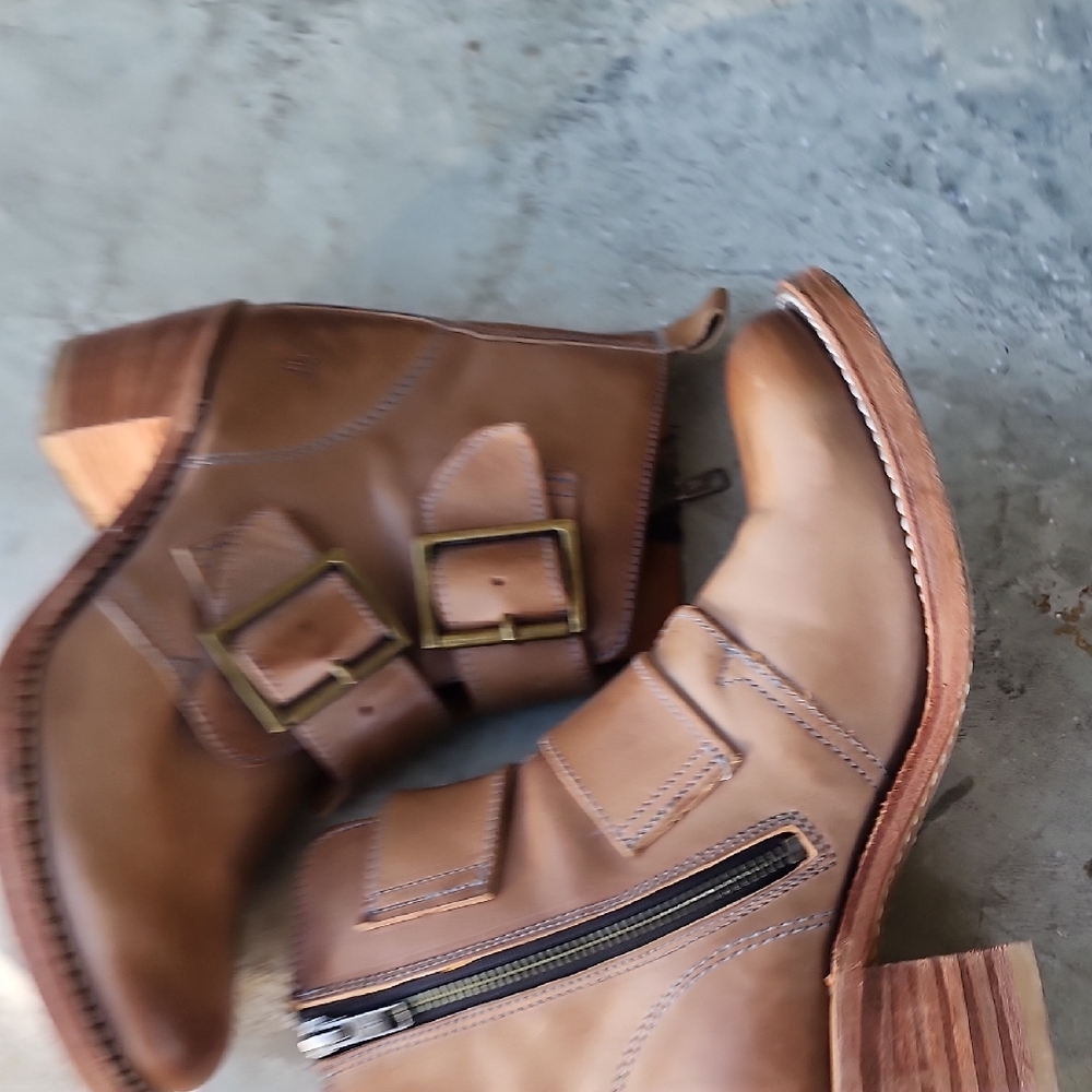 FRYE Sabrina Double Buckle Boots Made In USA - Picture 13 of 16